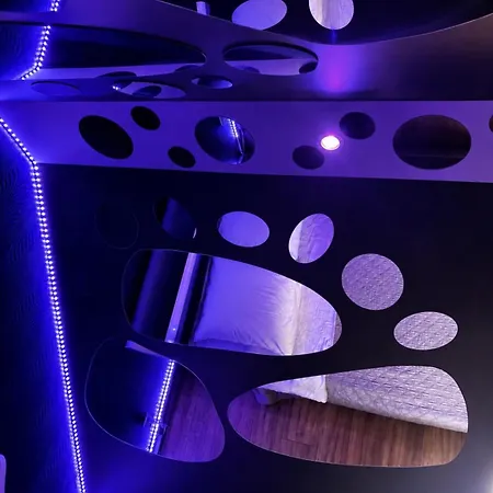 Apartment Spa Love Room *